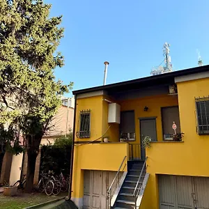 Gionas - Casa Indipendente In Zona Strategica Milan